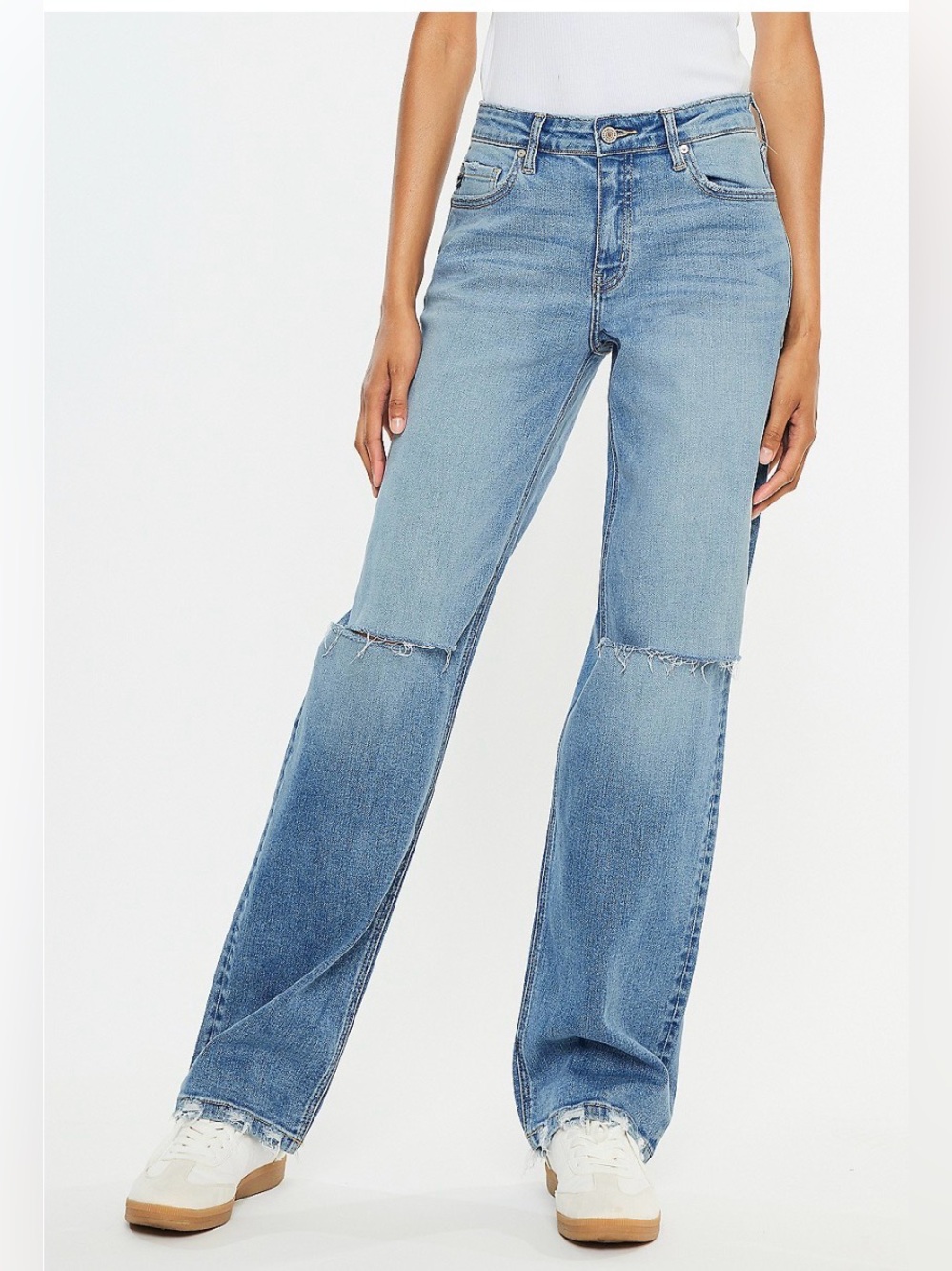 NWT KanCan High Rise Open Ripped Knee Medium Sandblast Straight Jeans Sz 31 x 30